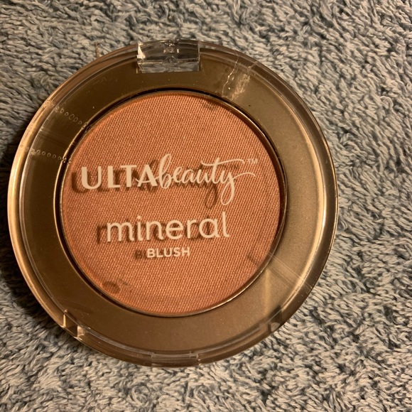 Lot of Ulta and a Benefit make up - Picture 3 of 6